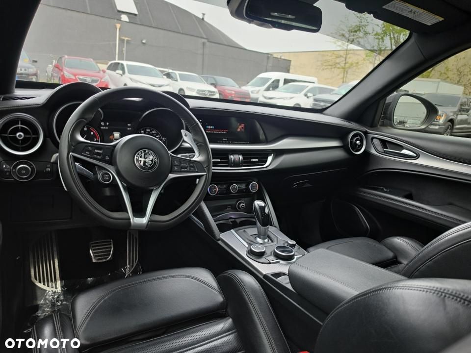 Alfa Romeo Stelvio 2.0 Turbo TI Q4 - 8