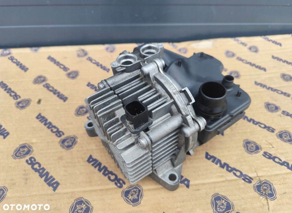 ODMA SEPARATOR OLEJU SCANIA NEXT GEN 2830941