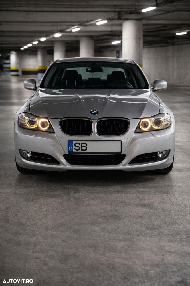 BMW Seria 3 318d - 4
