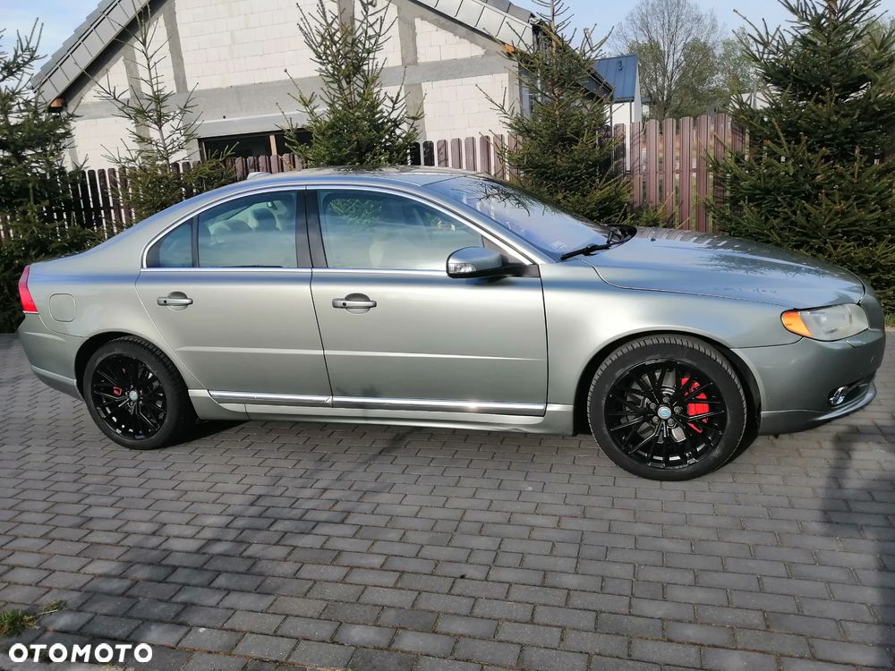 Volvo S80 4.4 V8 AWD R-Design Momentum - 4