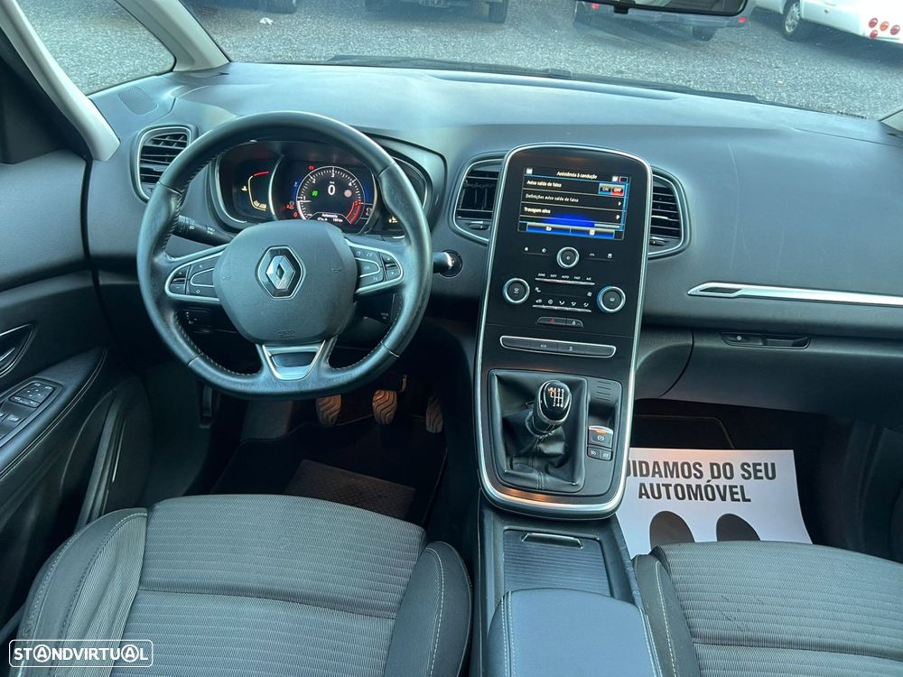 Renault Scénic - 8