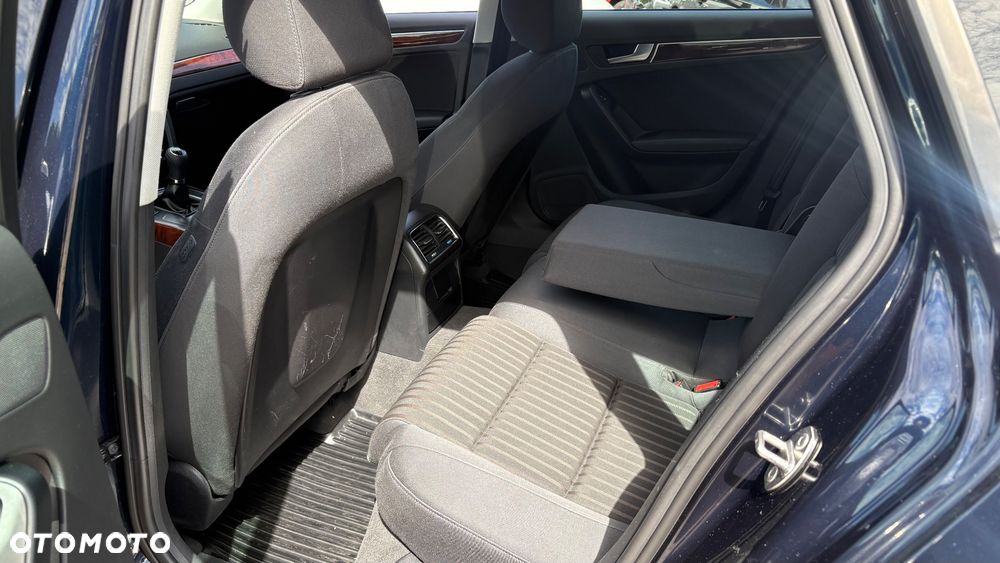 Audi A4 Avant 2.0 TDI DPF Ambition - 29