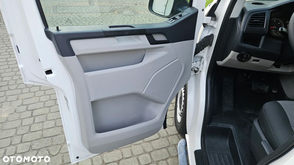 Volkswagen Transporter T6 2,0TDI 150KM DSG L2 Długi Klima Webasto Tempomat Hak Parktronik - 13