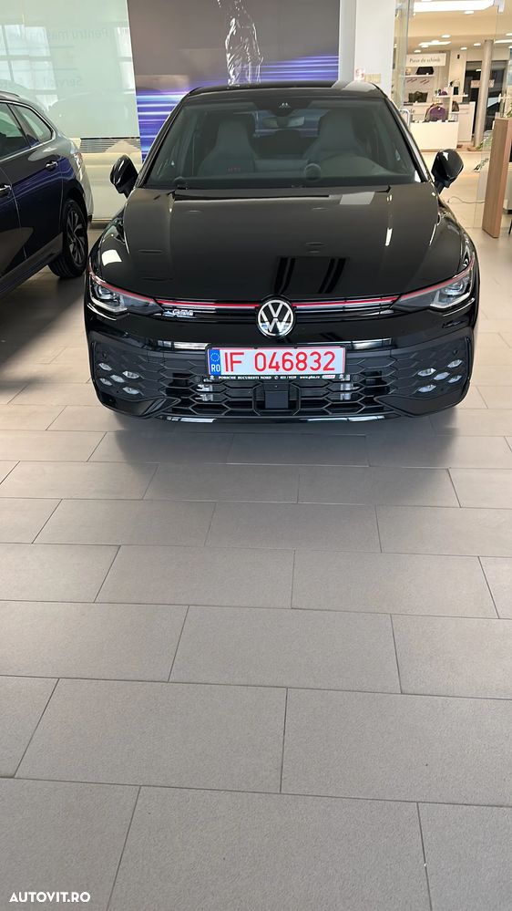 Volkswagen Golf 2025 photo 2