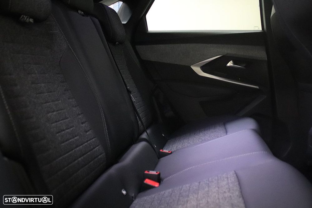 Peugeot 3008 1.2 Hybrid Allure e-DCS6 - 21