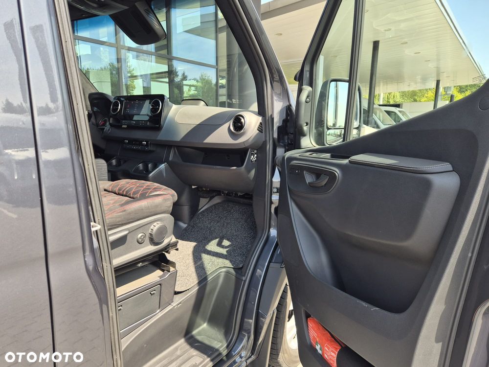 Mercedes-Benz Sprinter Long SELECT 9G-Tronic 907.235 - 17