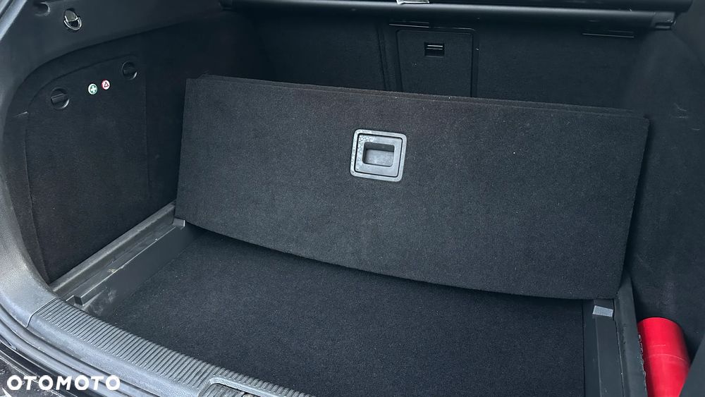 Volkswagen Golf Variant 2.0 TDI Comfortline - 25