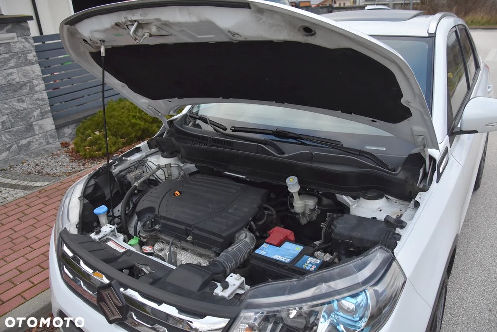 Suzuki Vitara 1.6 Premium 4WD - 37