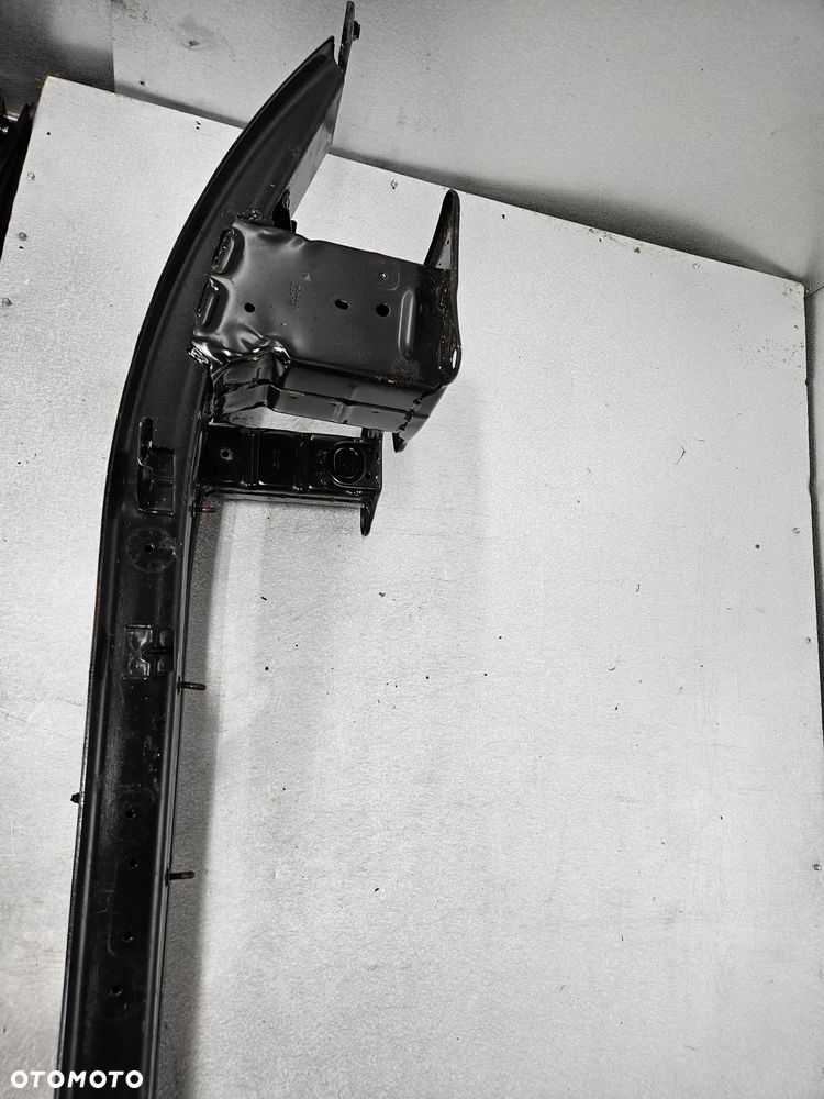 MG 4 22- belka przód - 4