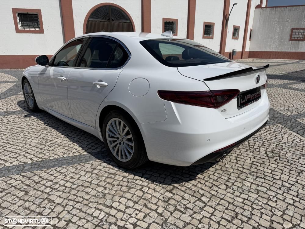 Alfa Romeo Giulia 2.2 D Super AT8 - 7