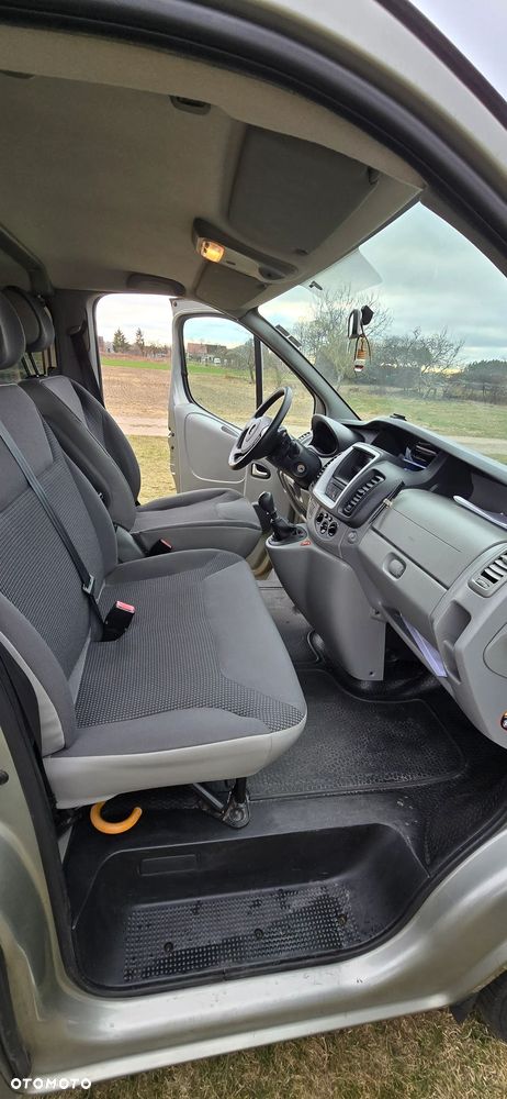 Opel Vivaro L2H1 2.9t - 11