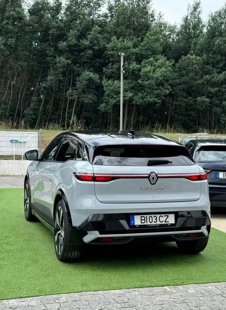 Renault Mégane E-Tech - 17