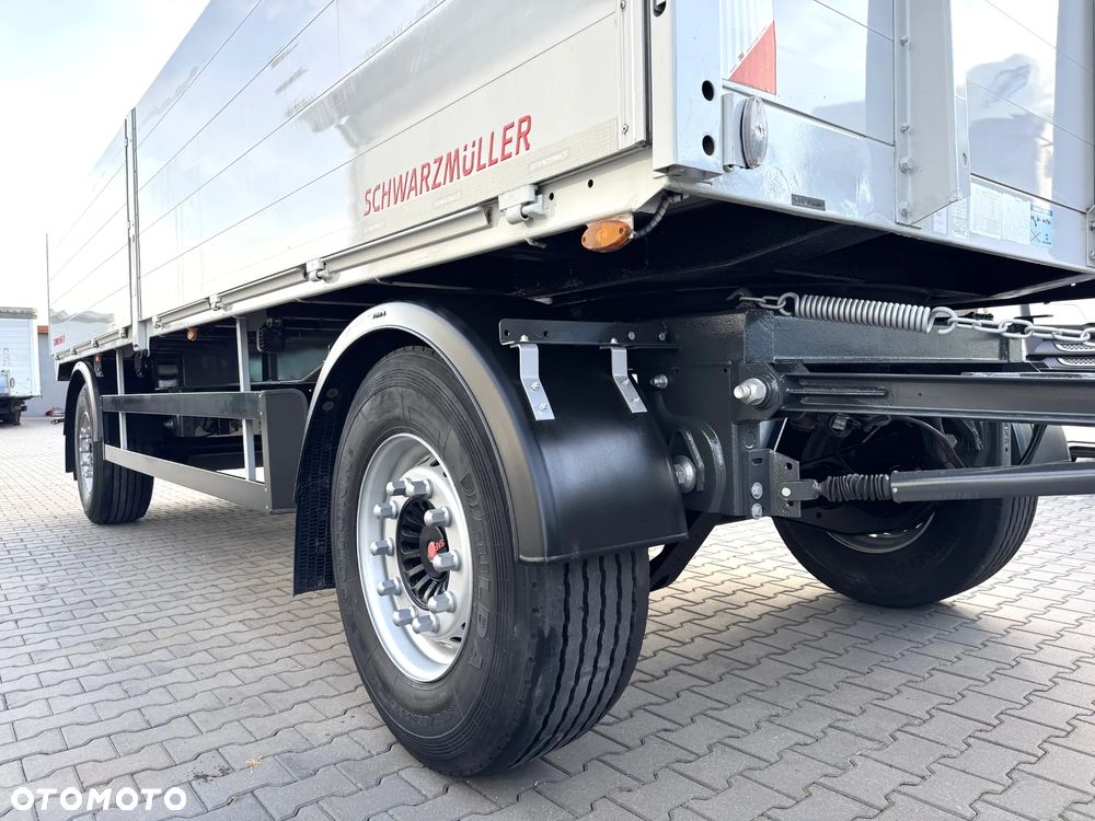 Schwarzmuller Przyczepa burtowa budowlanka 2017 r + Mercedes Actros 26.48 z HDS 2017 r - 38