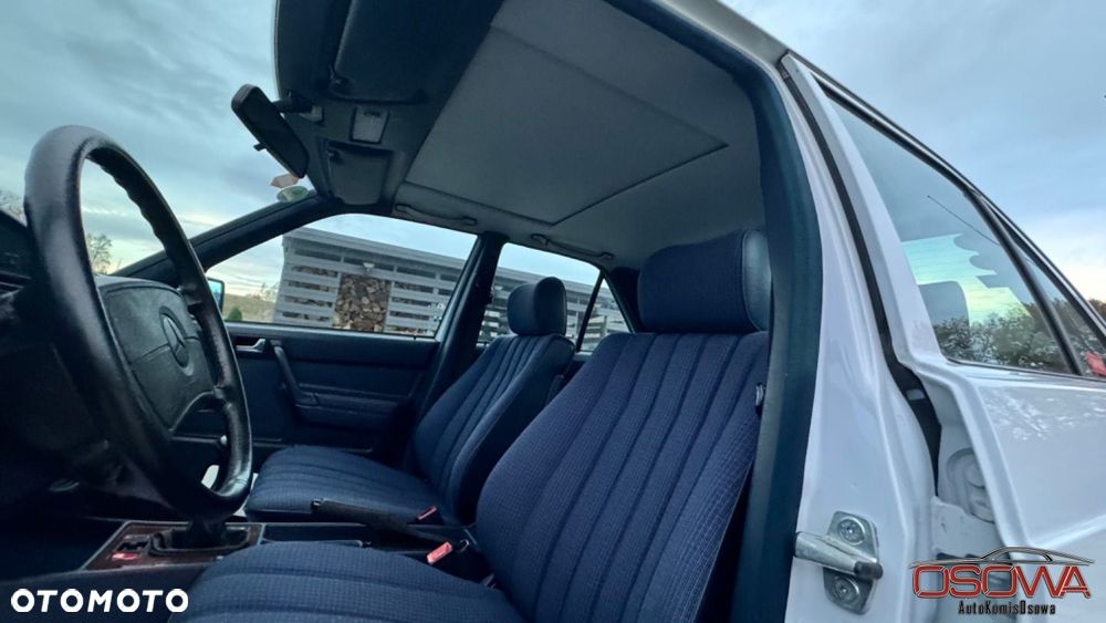 Mercedes-Benz W201 (190) - 34