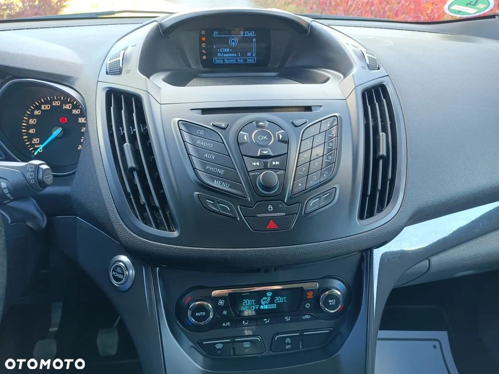 Ford Kuga 1.6 EcoBoost 2x4 Titanium - 17