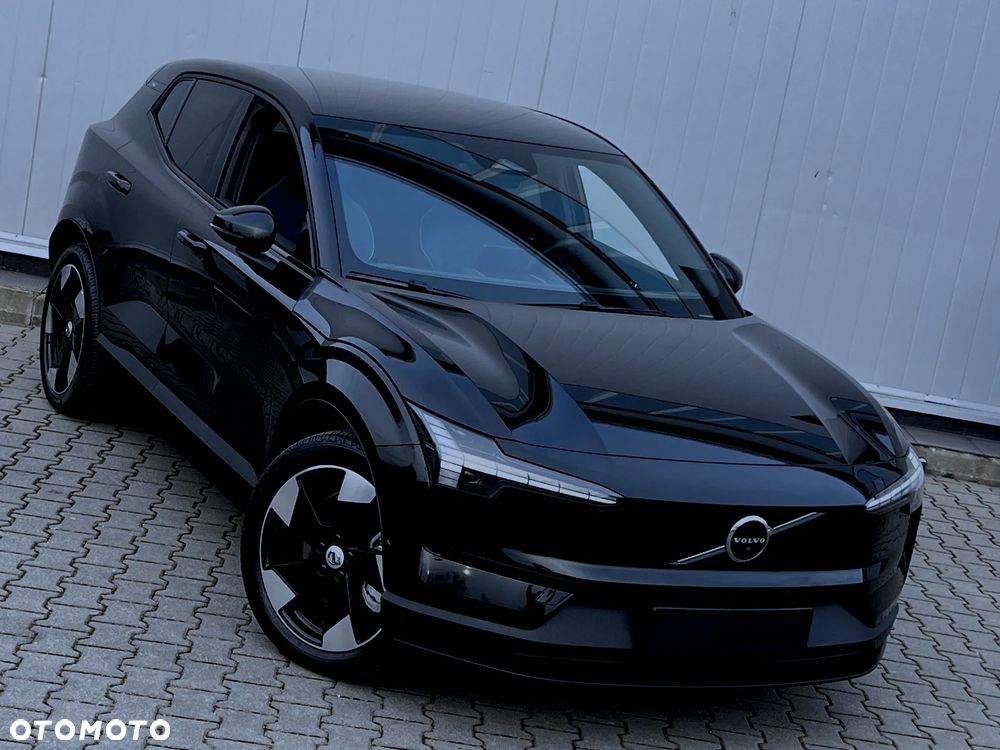 Volvo EX30 Twin Motor Performance AWD Ultra - 13