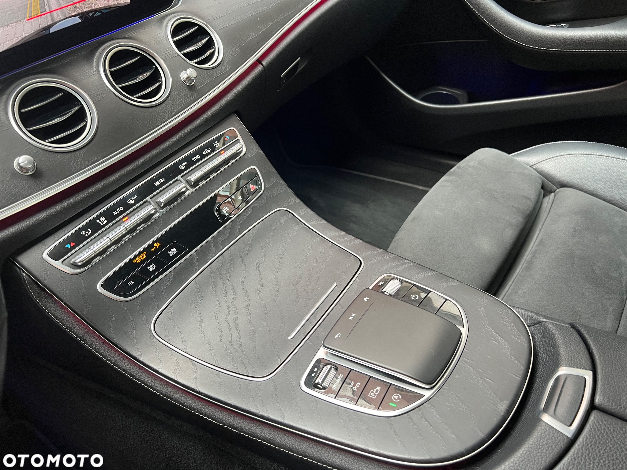 Mercedes-Benz Klasa E 220 d 9G-TRONIC AMG Line - 15