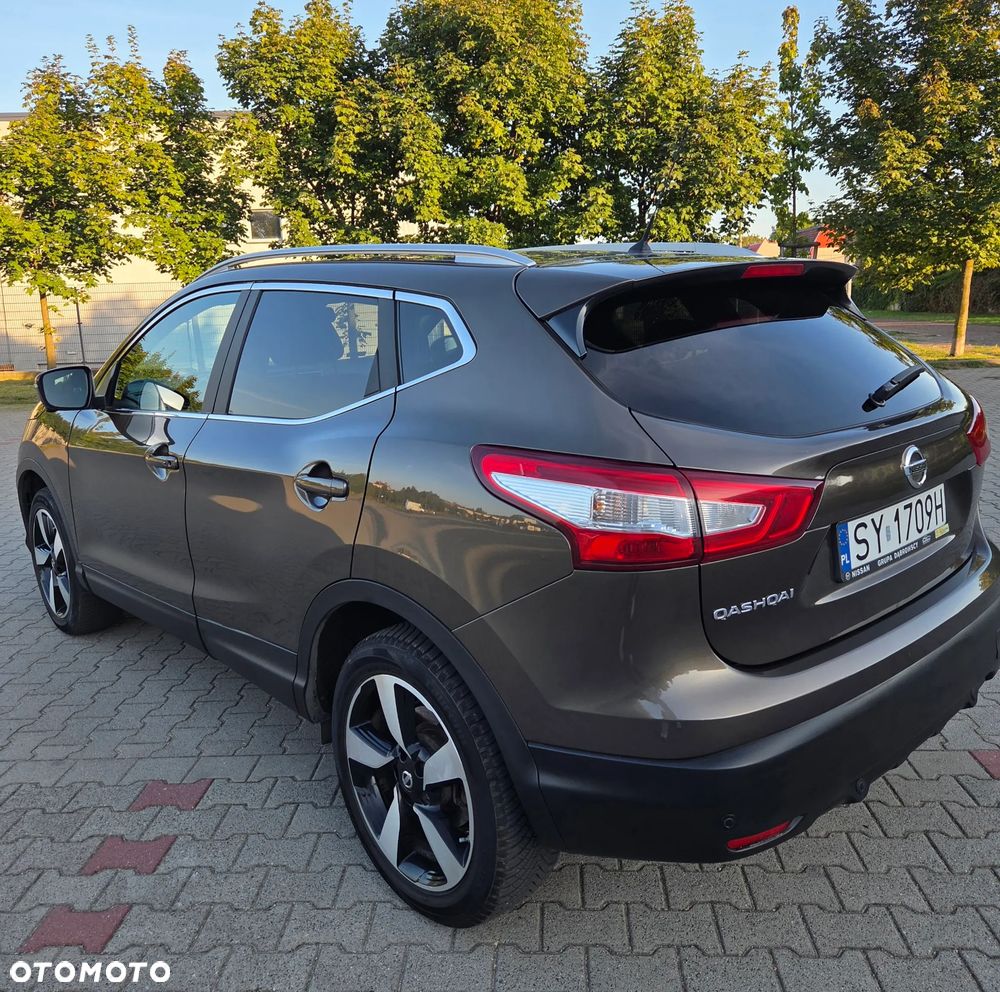 Nissan Qashqai 1.2 DIG-T N-Connecta EU6 - 11
