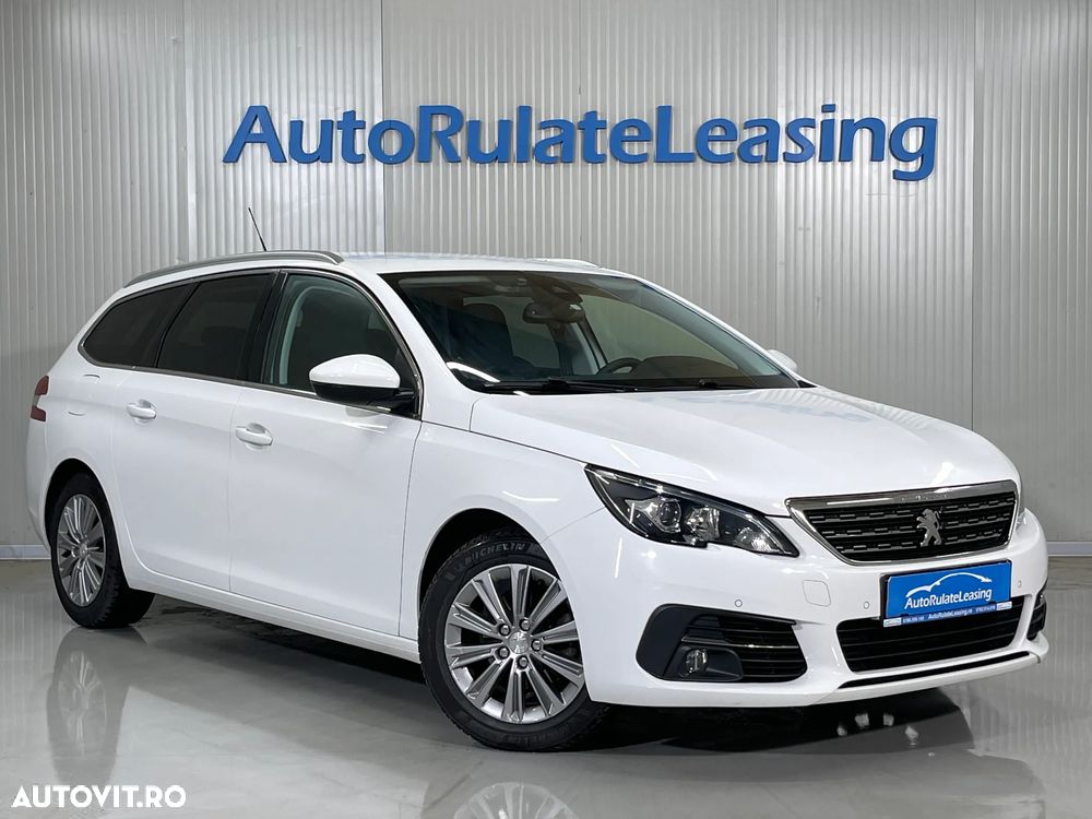 Peugeot 308 1.2 L PureTech Turbo S&S EAT8 Allure Pack - 3