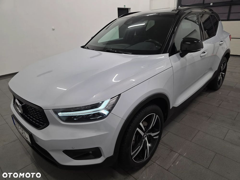 Volvo XC 40 D3 SCR R-Design - 33