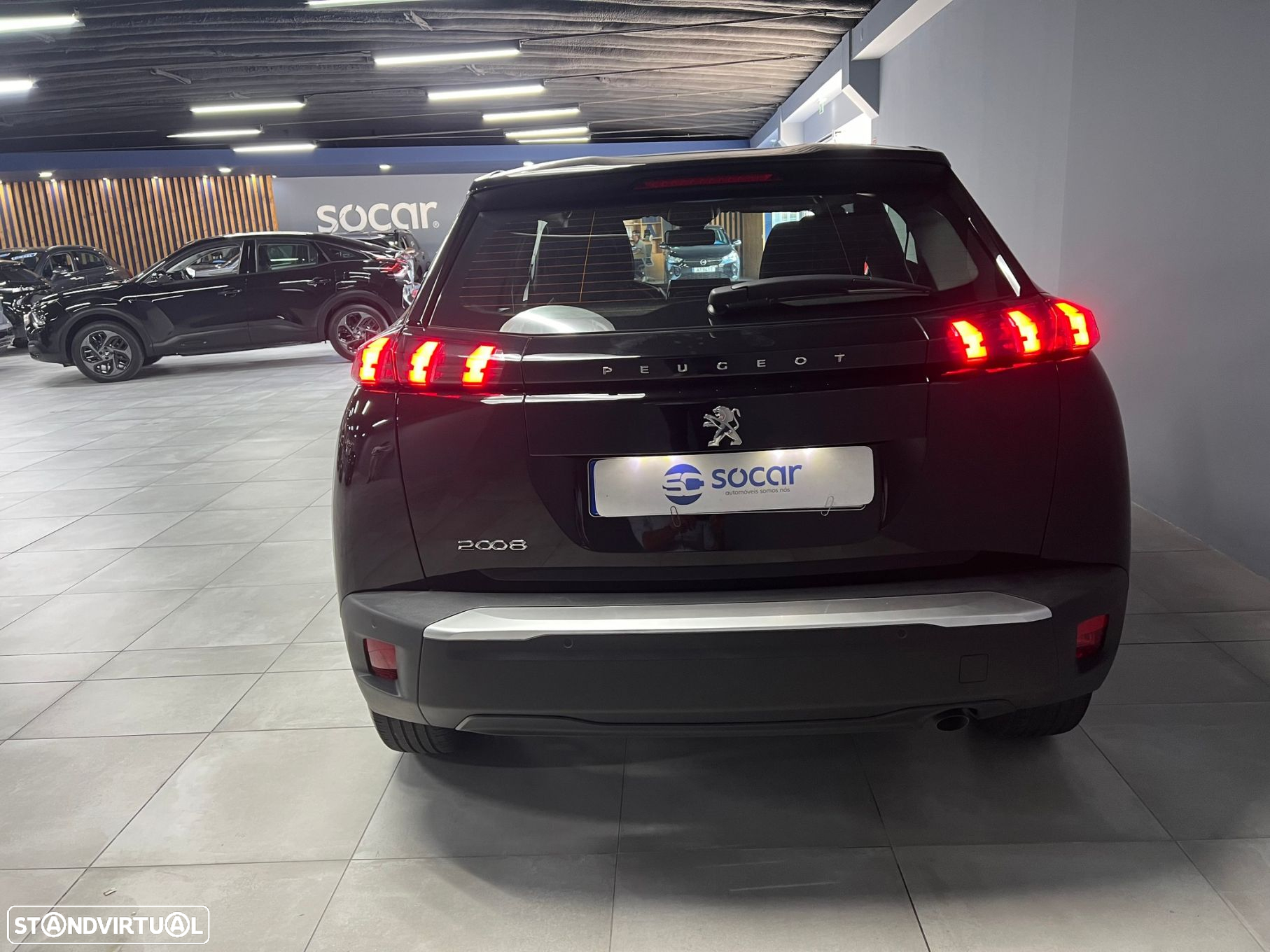 Peugeot 2008 1.2 PureTech Active Pack - 8