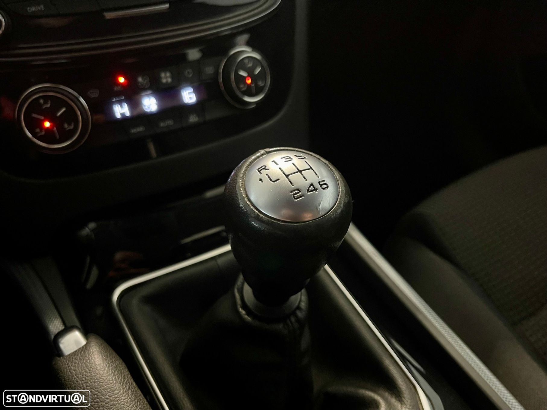 Peugeot 508 SW 1.6 BlueHDi Active - 23