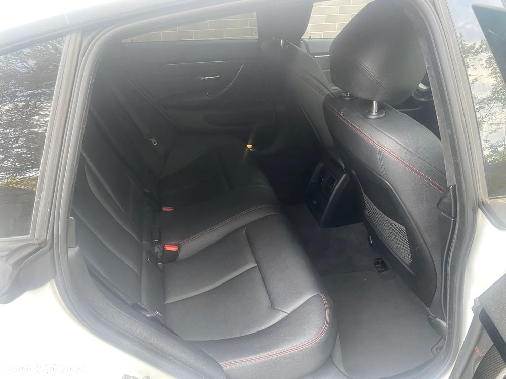 BMW Seria 4 420d Gran Coupe M Sport - 32