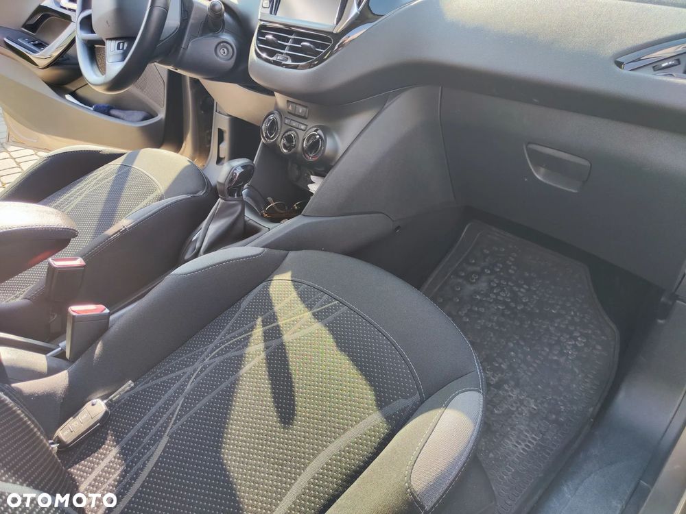 Peugeot 208 1.2 PureTech Active - 16