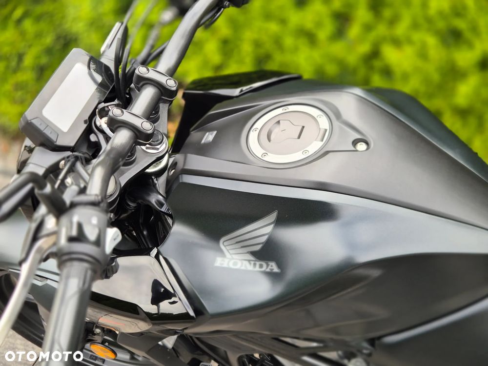 Honda CB - 21
