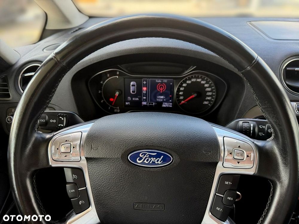Ford Galaxy - 17