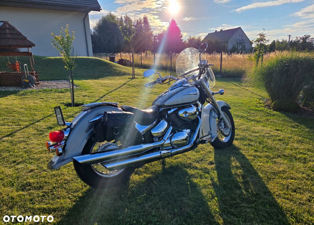 Suzuki VL 800 Volusia - 1