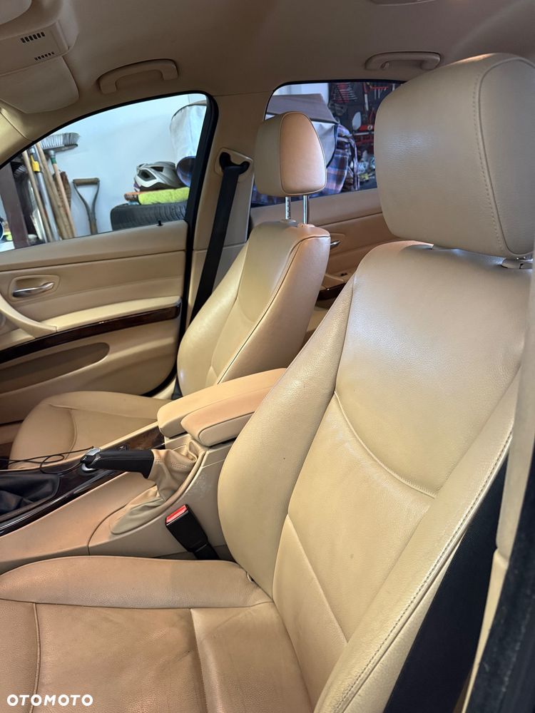 BMW Seria 3 330d - 4