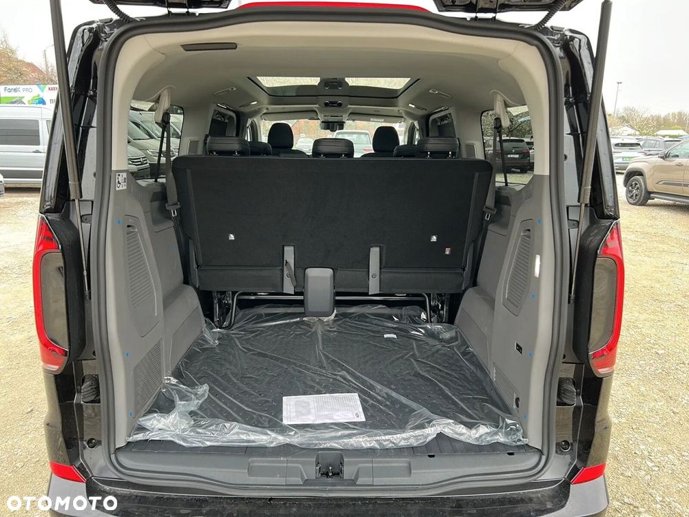 Volkswagen Caravelle - 20