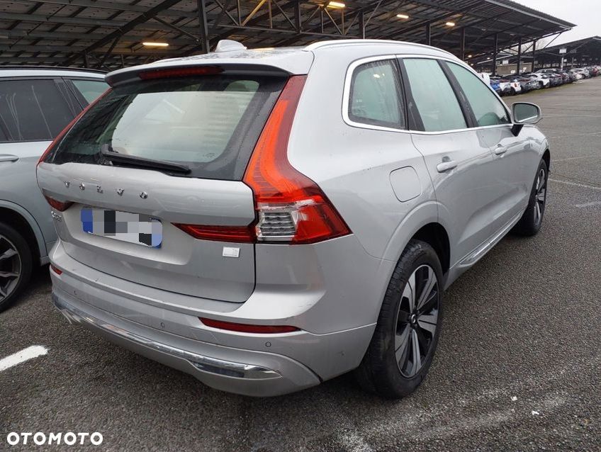 Volvo XC 60 T6 Plug-In Hybrid AWD Plus Bright - 28