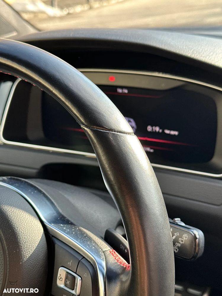 Volkswagen Golf - 29