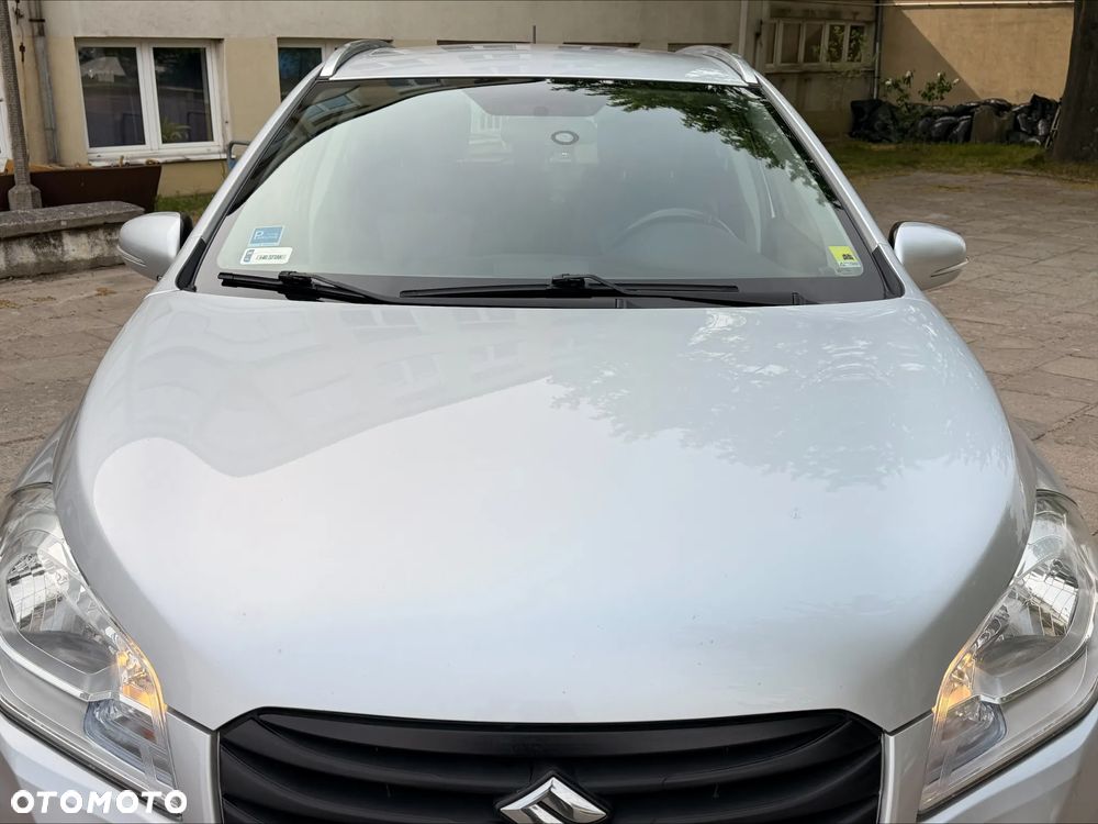 Suzuki SX4 1.6 Comfort Plus - 2