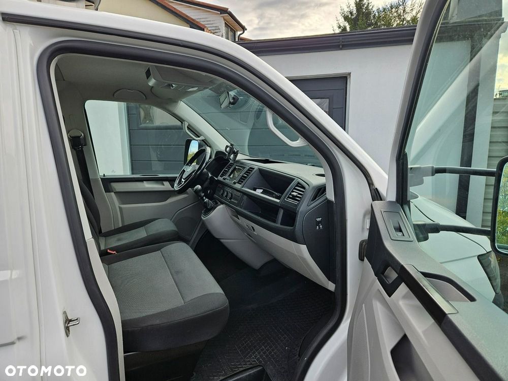 Volkswagen Transporter - 29