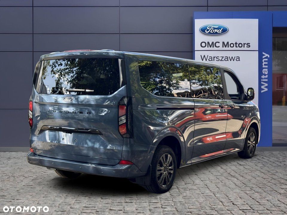 Ford Tourneo Custom - 5