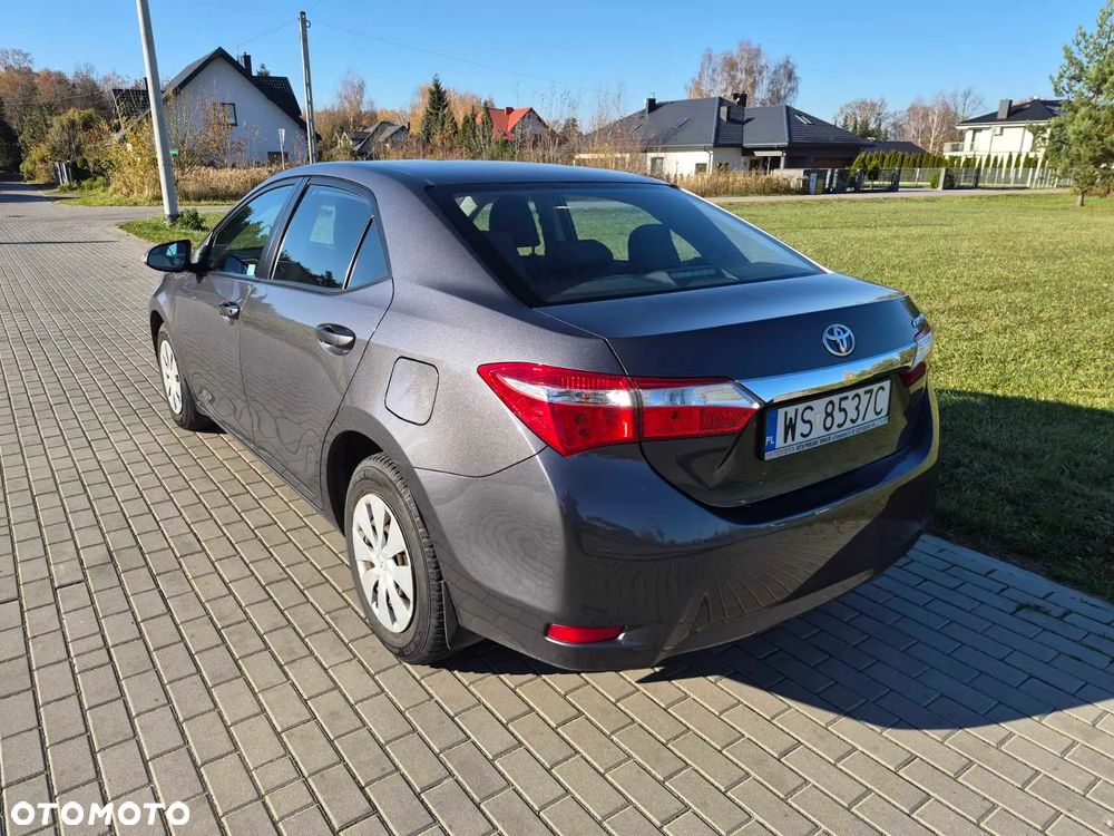 Toyota Corolla 1.6 Classic Plus - 3