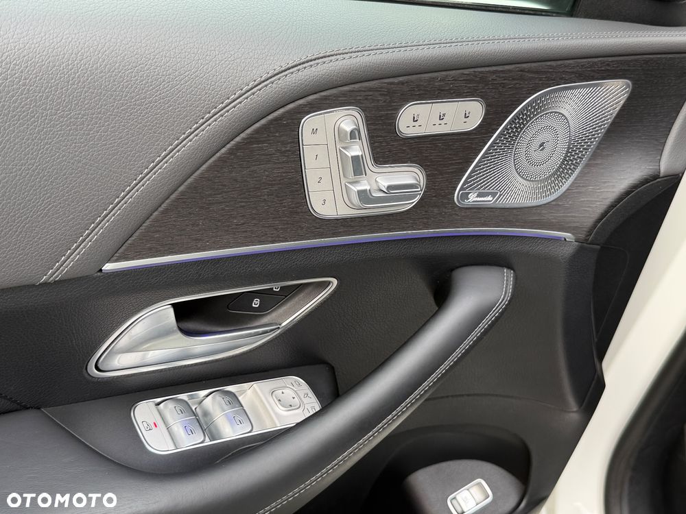 Mercedes-Benz GLS - 10