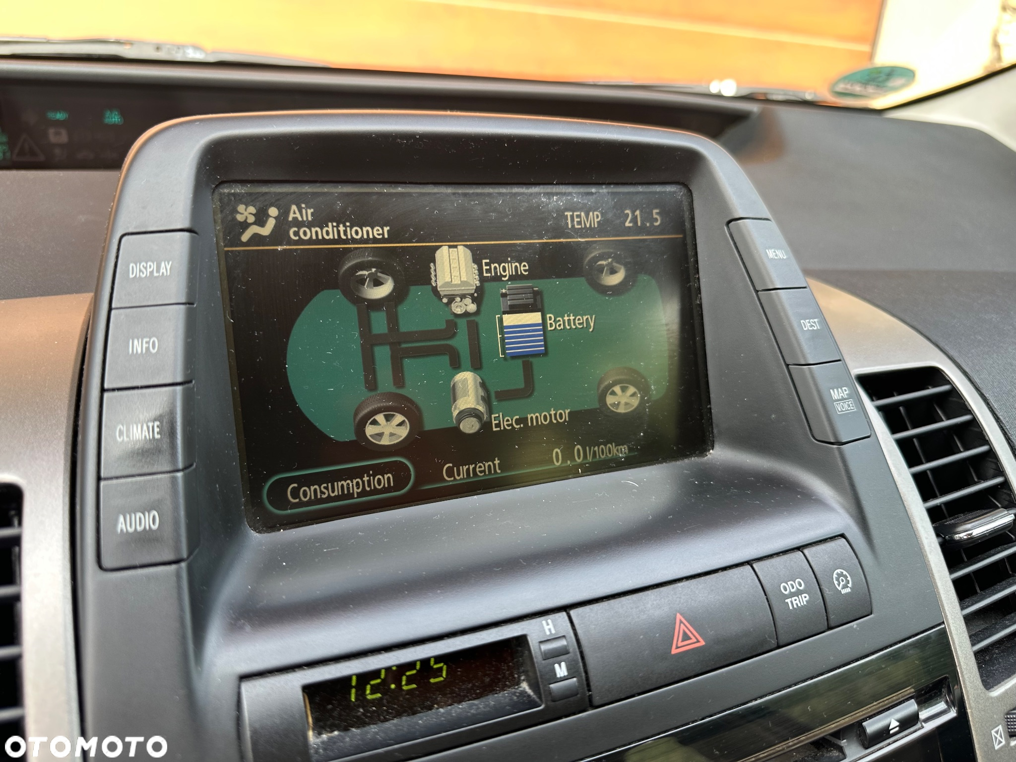 Toyota Prius 1.5 VVT-i Prestige - 8