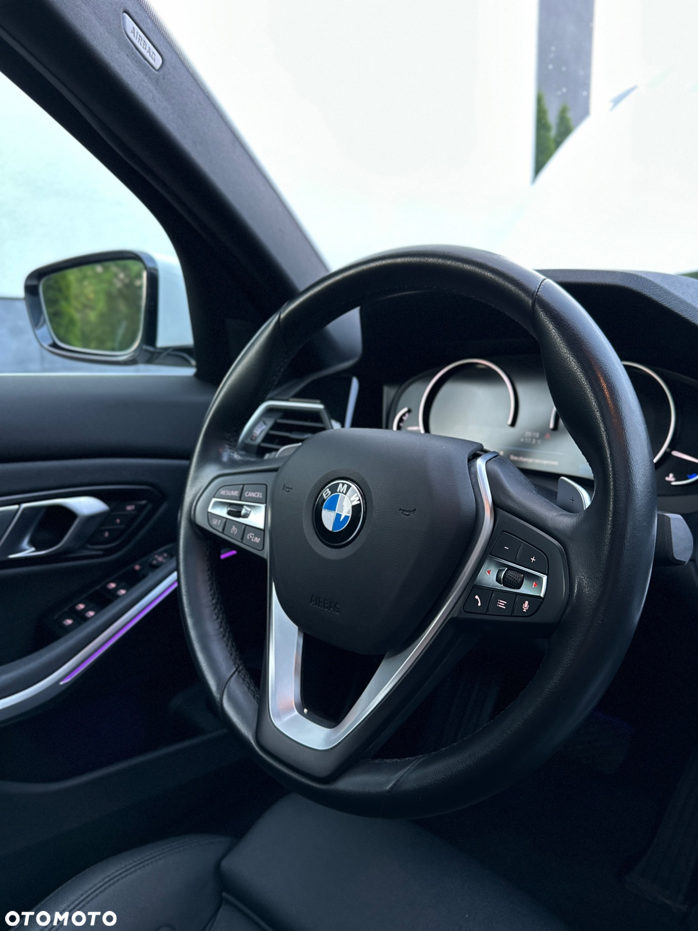 BMW Seria 3 330i Sport Line - 28