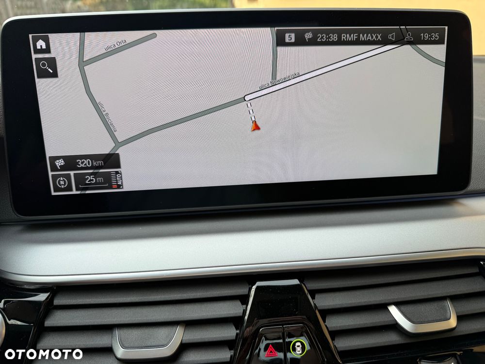 BMW Seria 5 530e M Sport sport - 27