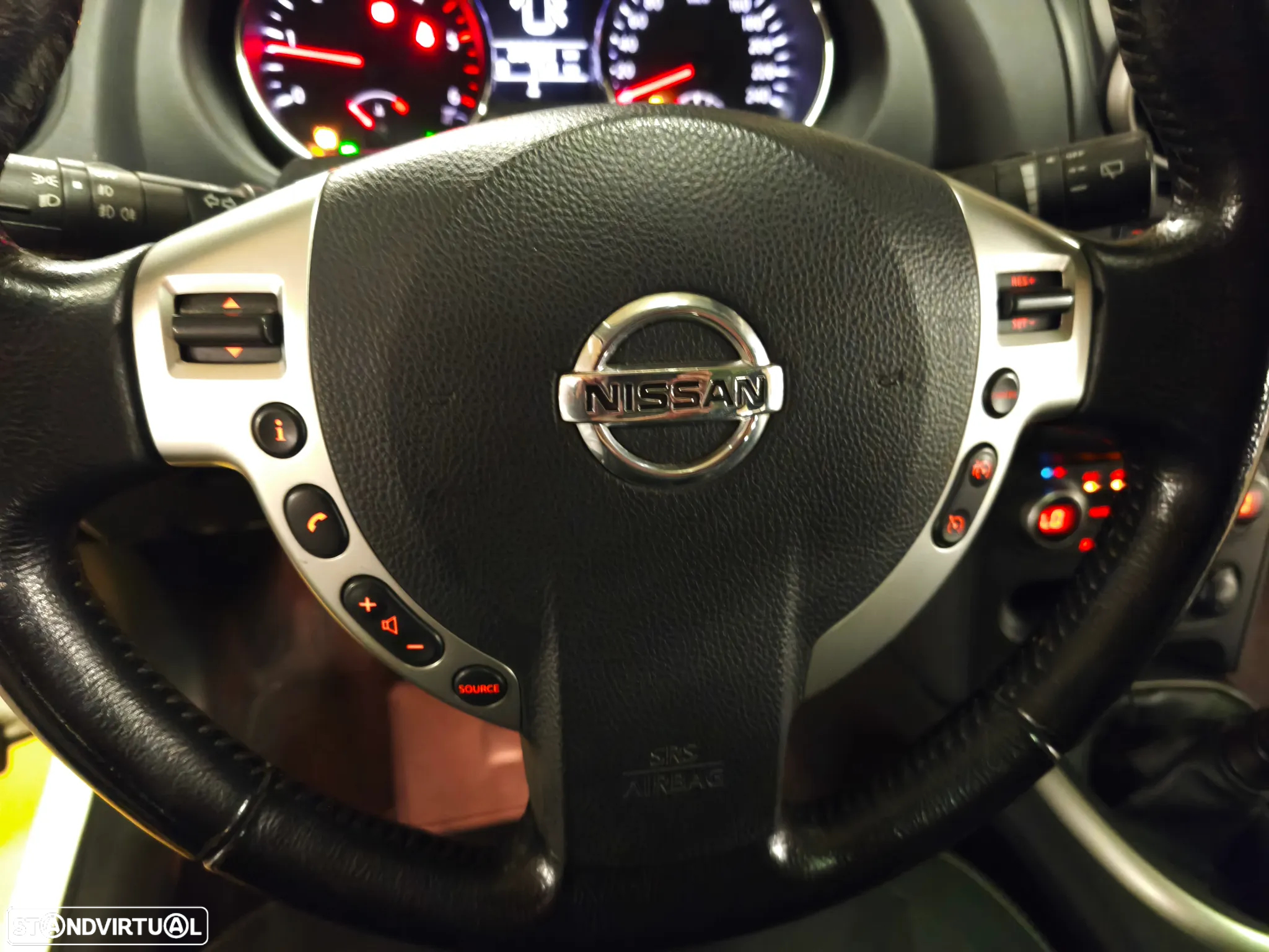 Nissan Qashqai +2 1.5 dCi Tekna Premium 17 - 10