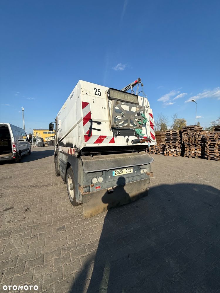 Inny Bucher CityCat 5006 - 4