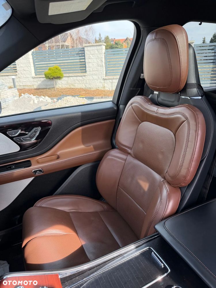 Ford Explorer - 25