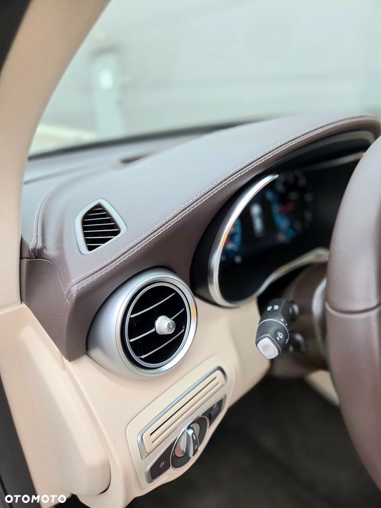 Mercedes-Benz GLC 220 d 4-Matic - 25