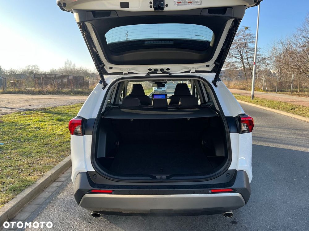 Toyota RAV4 - 11