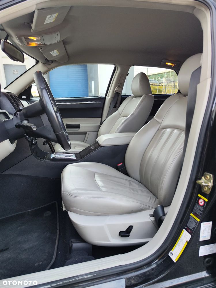 Chrysler 300C 3.5 V6 AWD - 7