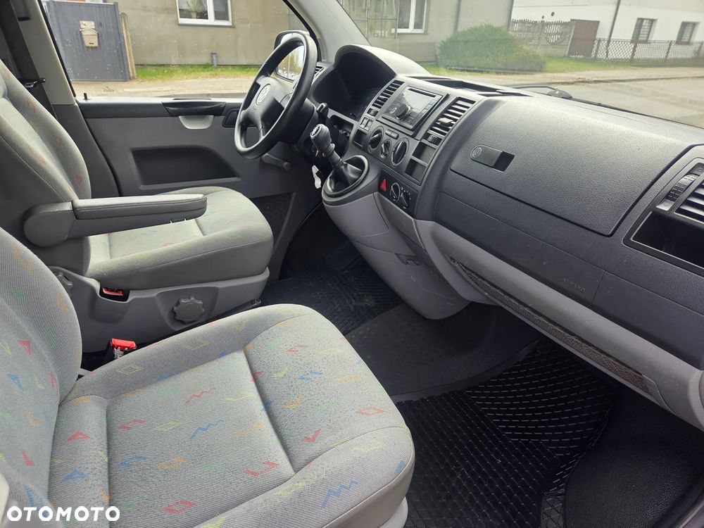 Volkswagen Transporter - 9